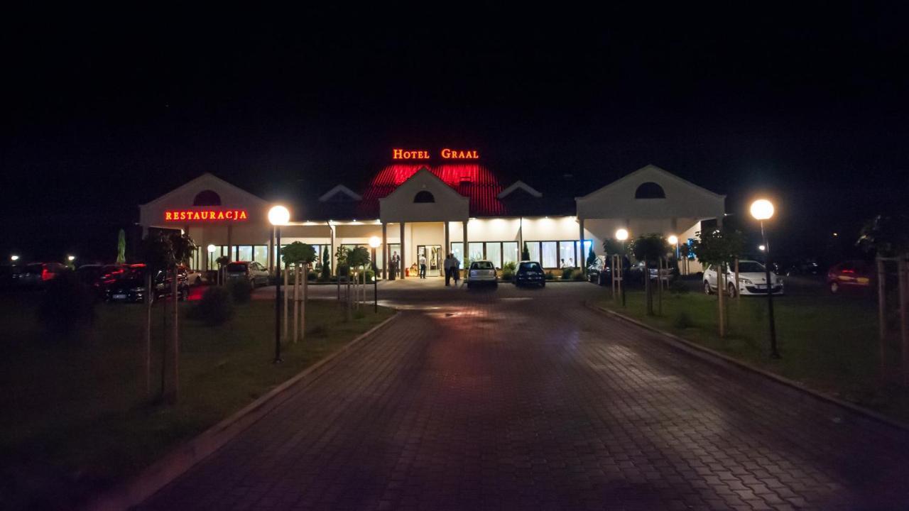 Restauracja Hotel Graal Targowisko Exterior foto